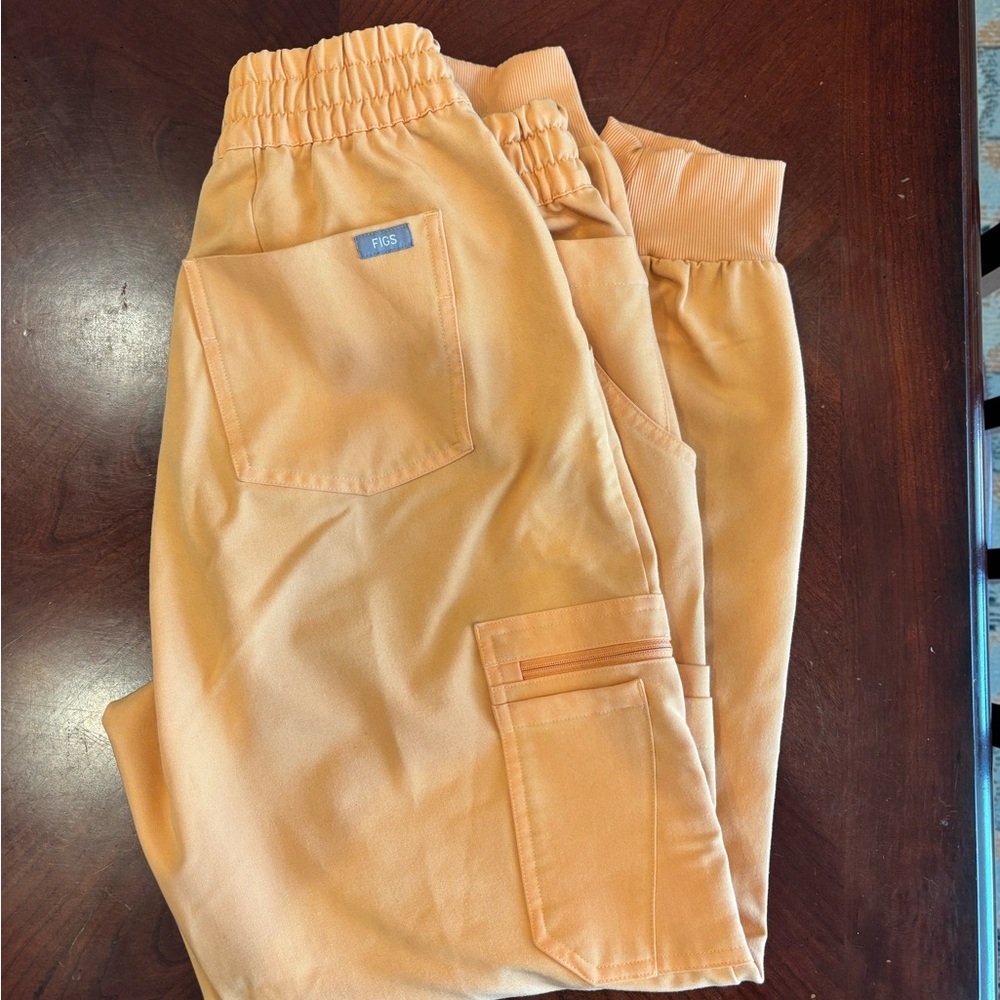 Figs- Shaka Orange- High Rise Relaxed Uman Joggers- Size Medium - Picture 2 of 3